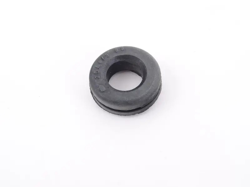grommet 056129669B