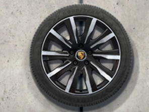 20' Taycan Tequipment Design Alloy Wheels & Winter Tyres Original Porsche - 9J1073600H