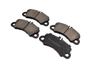 Plaquettes de frein avant. Porsche 95B Macan / 9YA - 9YB Cayenne 9Y0698151T - 22469, P 65 043, P65043, 9Y0698151, 9Y0698151AR, 9Y0698151R, 9Y0698151T, 95B698151AA, 95B698151AQ, 9Y0698151AN, 9Y0698151A, 95B698151AN