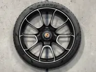 Juego de ruedas Turbo S de 20"/21" de diseño exclusivo en negro brillante con neumáticos de verano para 992 Turbo / Sport Classic