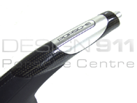 Frein à main Carbone avec logo Porsche. Porsche 996 / 986 Boxster - 99642498051VRJ, 99642498051G10, 99642498051, 99642498051C50, 99642498051S30, 99642498051J30, 99642498051M30