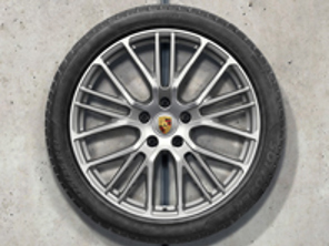 21' Panamera (971) Design esclusivo Sport in argento platino Cerchi in lega e pneumatici invernali Porsche originali - 971044630P