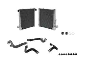 Aluminium-Kühler für Kühlwasser und Schläuche, 2er-Set. Passend für Porsche 981 Boxster / 981 Cayman / 991.1 - 99110613103, 99110613203 - 7067, 7066