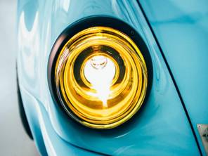 LED Scheinwerfersatz mit gelbem Reflektor und klarer Linse LHD. Porsche 911 / 964 - 91163111302, 91163102400, 91163111300