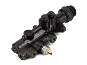 Maître-cylindre de frein. Porsche 911 / 930 / 912 / 914 - 91135501202, 90135501202, 91135501201 - 1661100200, URO-004121