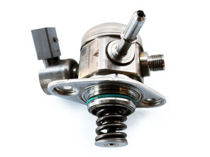 Pompa del carburante ad alta pressione. Porsche Cayenne 958/Macan/970 Panamera - 94611031561, 94611031560, 94611031562, 0261520303