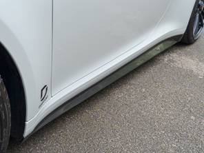 Seitenschwellersatz unlackiert Carbonfaser. Porsche 992 - 992854885OK1, 992854886OK1 - 992.23.02L.BC, 992.23.02R.BC