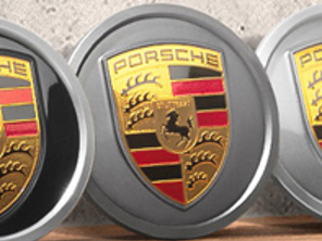 Enjoliveurs de roue en Platine (satiné) avec écusson Porsche coloré pour Porsche Taycan / Panamera - 9J1073000C