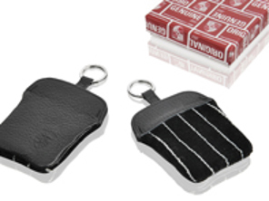 Schlüsseletui aus Nadelstreifen-Velours mit geprägtem Porsche Wappen - PCG93010010