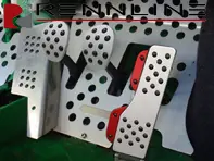 Juego de pedales Rennline de aluminio de 4 piezas Empuñadura de goma. Porsche 911/912/930 - P70.60.98, P706098