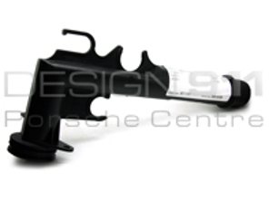 Tubo dell'olio dal serbatoio al raccordo a gomito del bocchettone di riempimento. Porsche Boxster 986 - 99610715003, 99610715005, 99610715002, 99610715006