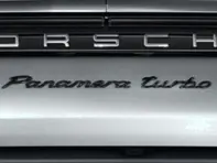 Insigne arrière 'Panamera Turbo', en noir. Porsche 971 Panamera 2017>> - 971044880B041