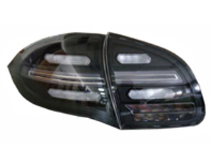 Lenti trasparenti e kit luci posteriori con base nera. Porsche Cayenne 958 2011-14 - 95804490026 - DP112-B