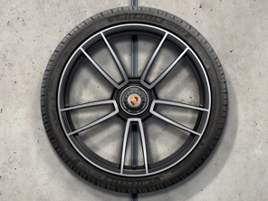 911 Turbo S 20/21 pouces, jantes alliage noires et pneus hiver Porsche d'origine - 992044603AB