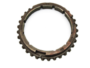 Synchroonring 5e versnelling. Porsche 924 / 924S / 944 - 014311295E