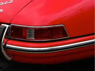 Caoutchouc et moulure de coin de pare-chocs arrière étroits. Porsche 911 1969-73 - 90150504300, 90150504302 - 911287, 1684400406, 9455