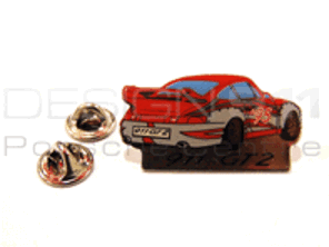 红色“保时捷 911 GT2”徽章