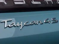 Insignia trasera TAYCAN 4S, imprimada. Porsche Taycan 4S - 9J104480007G2X, 9J104480007