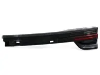 Sezione interna della luce posteriore nera. Porsche 971 Panamera con guida a destra - 714020760705, 714020760805, 973945207A, 973945208A