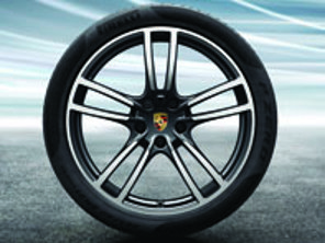 21' Cayenne Turbo Alloy Wheels & Summer Tyres Original Porsche - 9Y0044660H, 9Y0044660F, 9Y0044661F