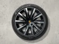 Set di ruote e pneumatici invernali Taycan Tequipment Design da 20 pollici, verniciati in nero (lucido). Porsche Taycan (MK2) 2024>> - 9J1073603HH