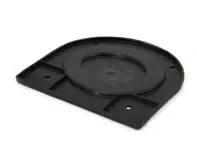 Plaque de couverture de passage de roue avant. Porsche 964 / 993 - 96450425101