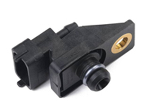 Capteur de pression de carburant. Porsche 996 Turbo - 99660620500, 0261230015