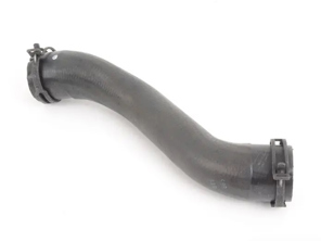 Tubo flessibile superiore del liquido di raffreddamento SINISTRO. Porsche 987 Boxster / 987C Cayman / 997 - 99710662504, 99710662503