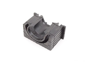 Stabilisatorbuchse UNTEN. Porsche 970 Panamera / S / GTS - 97034379305