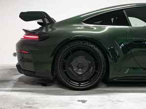 EVO Aero disc rear wheel carbon fibre. Porsche 992.2 GT3 with Aluminium wheels