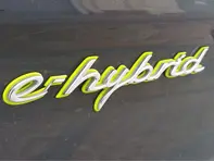E-HYBRID en cromo y placa de la puerta delantera Acid Green para Porsche 970 Panamera HYBRID - 97055924501, 97055924601