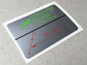 Brandstof- en olietankdeursticker. Porsche 964 - 93070120302 - CB.930.701.203.02