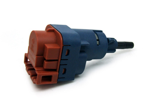 Interruptor de pedal de embrague. Porsche 955 Cayena / 957 Cayena - 95561311103, 95561311102, 95561311101