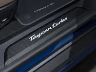 Listelli sottoporta in carbonio opaco con logo, illuminati. Porsche Taycan 2020>> - 9J1073800A, 9J1073800B, 9J1073800C