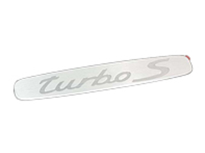 Plaque logo pour le revêtement intérieur des bas de caisse. Porsche 991 Turbo / Turbo S - 99155575304, 99155575307