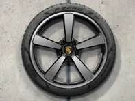 Juego de ruedas de 20"/21" Turbo Exclusive Design con neumáticos de verano para 992 Turbo PCD 5/130 - 992044660AG