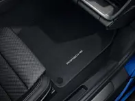 Fußmatten mit Nubukeinfassung. Porsche 992 (911) RHD – Rechtslenker - 9P5864435A, 9P5864435AOG6, 9P5864435AOH7, 9P5864435AOS1, 9P5864435AOS5, 9P5864435AOU6, 9P5864435AOX6
