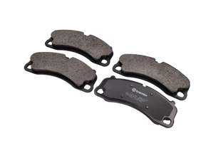 前刹车片。适用于保时捷 Boxster Spyder / Cayman GT4 / 991 GT3 / 992 GT3 - 99135194782, 99135194783, 99135194784, 9GT698151G, 99135194781 - 2556601, P65048, P 65 048