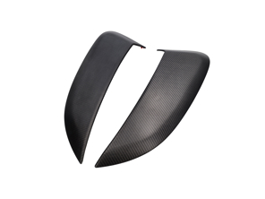 Ensemble de couvercles de ventilation d'aile arrière en fibre de carbone sèche. Porsche 718 Caïman GT4 / GT4 RS - 982853241G2X, 982853241AG2X, 982853242G2X, 982853242AG2X, 982853211CA3G, 982853212CA3G, 982853211BOK1, 982853212BOK1 - SRRSAICV