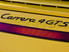 Insignia trasera 'CARRERA 4 GTS', NEGRA. Porsche 997.2 - 99755903707