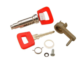 Les poignées de porte se verrouillent avec un cylindre de serrure. Porsche 911 1973-86 (91153194329, 91153194429) - 91153194300, 91153194329, 91153194400, 91153194429
