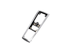 Beschädigte Abdeckung des Tiptronic-Hebels (Galvanosilber). Porsche 95B Macan - 95B863419GT8, 95B863419
