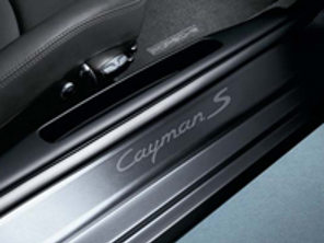 Seitenschwellerleisten in Edelstahl mit Logo. Porsche 987C Cayman - 98704480042, 98755198007, 98755198017, 98704480041, 98755198006, 98755198016