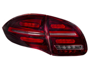 Kit fanale posteriore / lampade con lente trasparente / rossa e base nera. Porsche Cayenne 958 2012-14 - 95804490026
